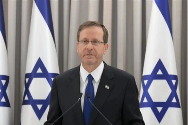הרצוג: אין מקום לקללות ולשפה משפילה