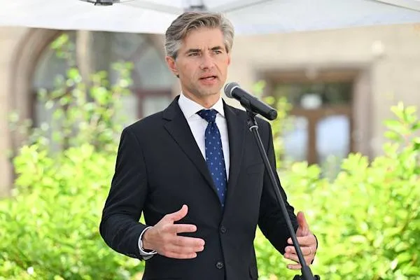Budrys: Dobbiamo aumentare la pressione sulla Russia e costringerla a sedersi al tavolo dei negoziati