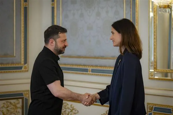 Zelensky ha incontrato la presidente del Consiglio nazionale svizzero Riniker