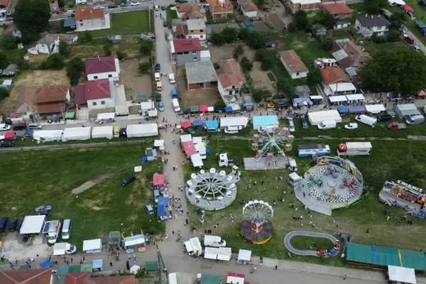 مهرجان الربيع في روين يتحول إلى كرنفال تركي