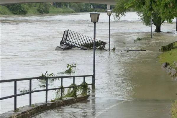 Di afêtên avên Asyayê de hejmara miriyên derbasî 1.100 bû