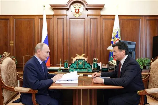 Presidenti i Rusisë Putin takoi Presidentin e Kalmikut Khasikov