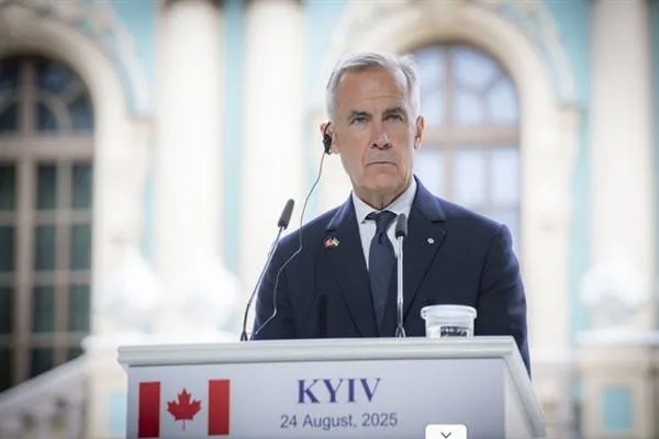 Carney êrişên li ser Balafirgeha Riyadê şermezar kir