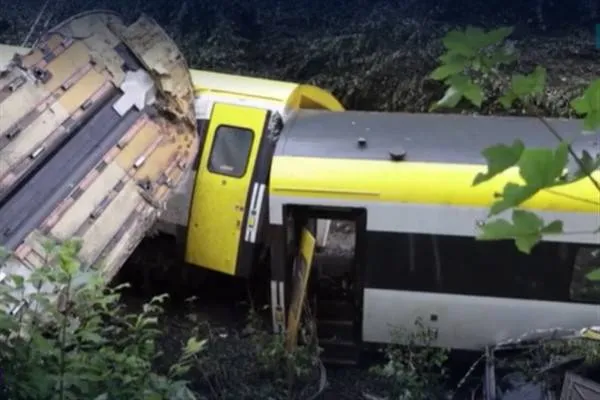 At Least 3 Dead, 50 Injured in Train Accident in Germany