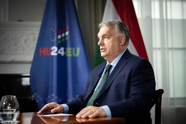 Orban: Se la migrazione aumenta, le frontiere devono essere chiuse