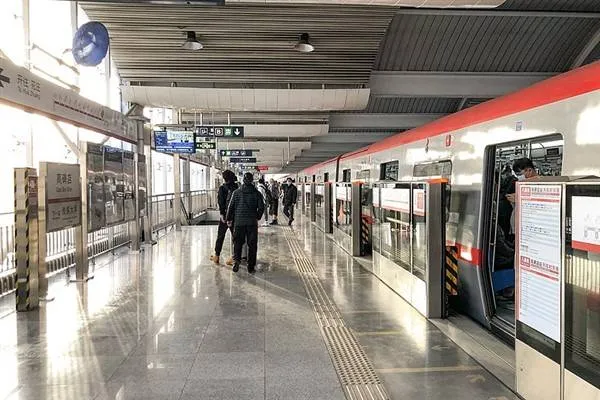 北京の地下鉄が急便の輸送を開始