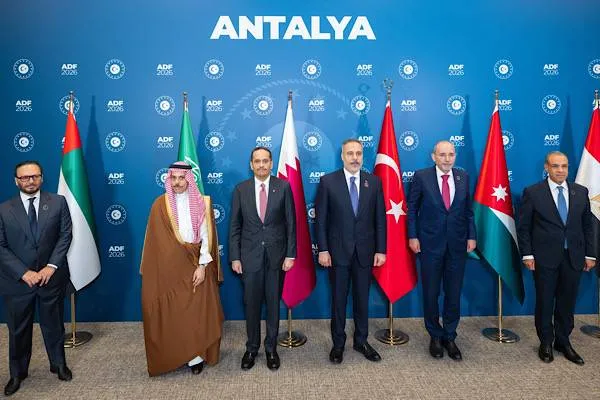 Al Thani attended the Council of Ministers meeting in Antalya