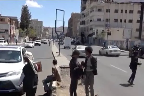 الأطفال في اليمن يعيشون في ظل الحرب