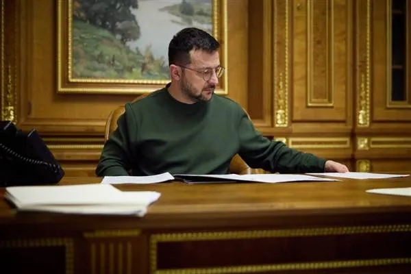 Zelensky: Restano pochissime opzioni per prolungare la guerra