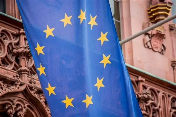 EU Commissioner Kos warns Serbia on judiciary and press freedom